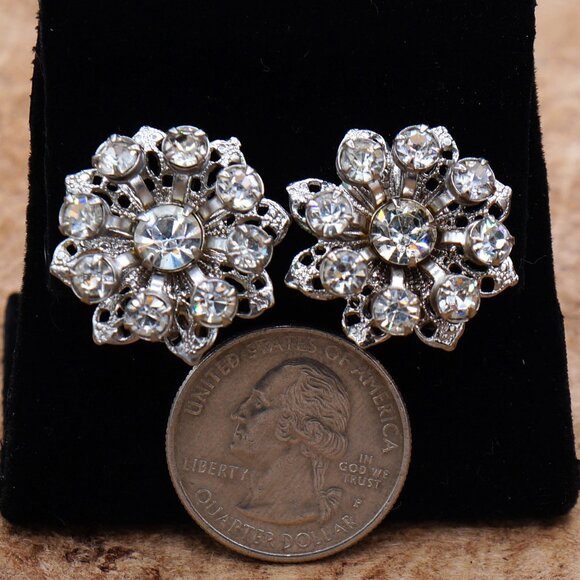 Vintage Tiered Crystal Floral Cluster Earrings Ornate Petal Silver Tone Clip-on - Picture 4 of 9